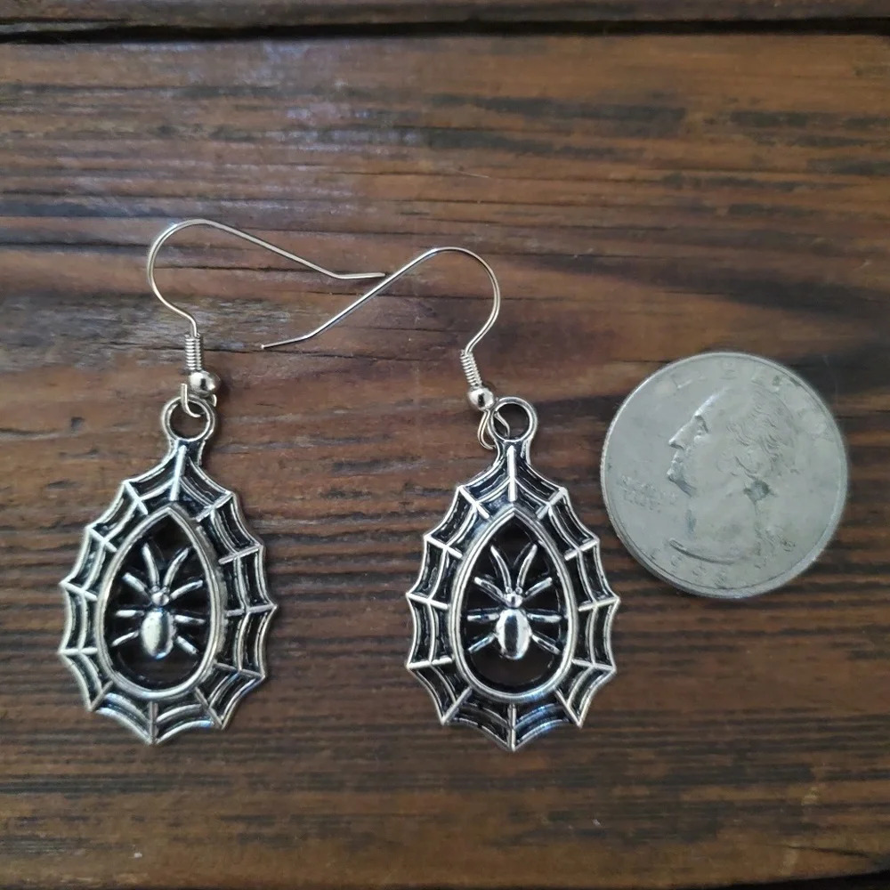 Super Cute Spider web earrings